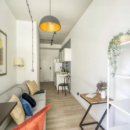 L Ajax Park Mini Stadion Narodowy Appartamento *